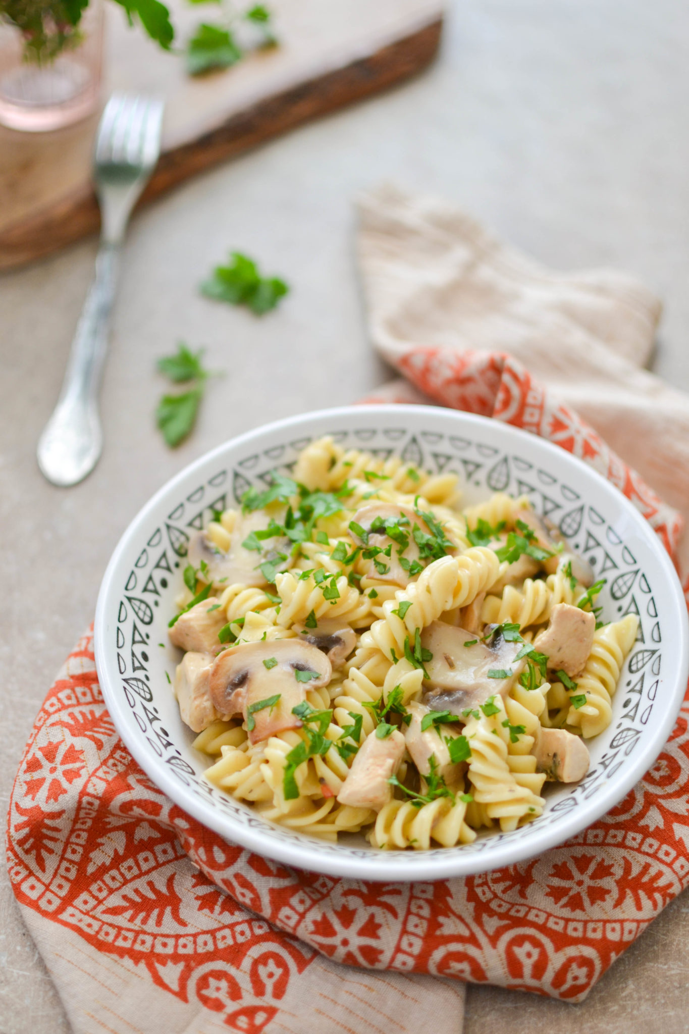 Makaron z&nbsp;sosem serowo-pieczarkowym